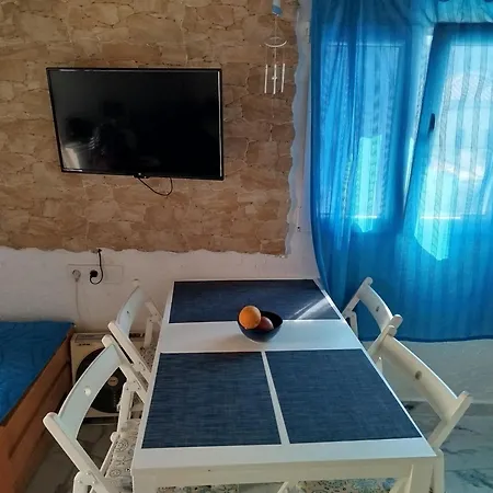 Azzuro سكوبيلوس تاون